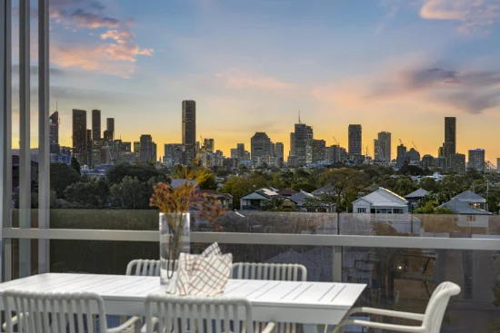 614/100 Holdsworth Street, Coorparoo, Qld 4151