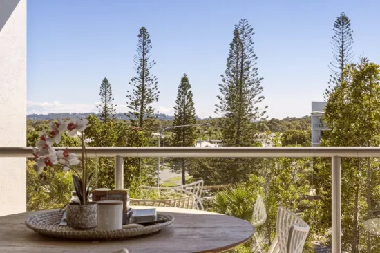 64/10 Grand Parade, Kawana Island, Qld 4575