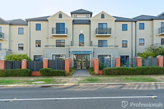64/12 Citadel Way, Currambine, WA 6028