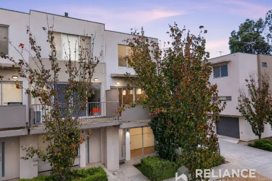 7/1 Clearwater Rise Parade, Truganina, Vic 3029