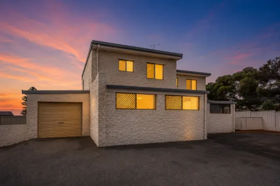 7/36A Halls Head Parade, Halls Head, WA 6210