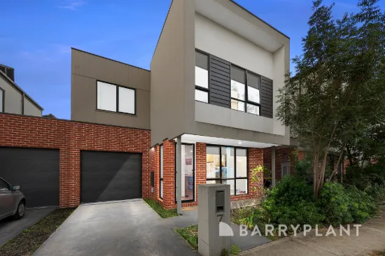 7  Oakden Crescent, St Albans, Vic 3021