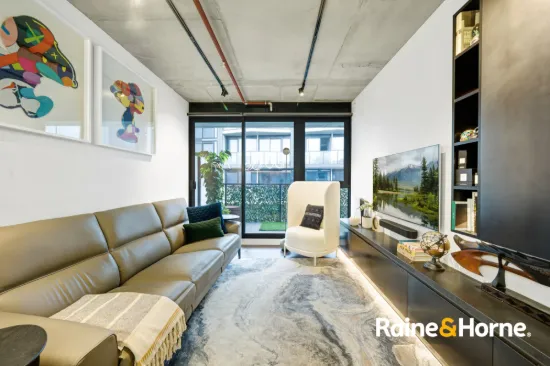 704/25 Wominjeka Walk, West Melbourne, Vic 3003