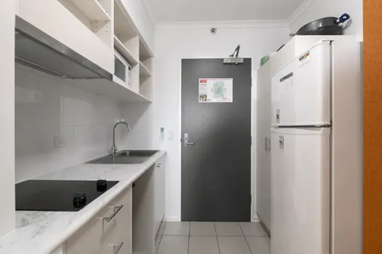 718/188 Shafston Avenue, Kangaroo Point, Qld 4169-Image