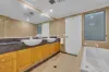 73/8 Goodwin Street, Kangaroo Point, Qld 4169-Image