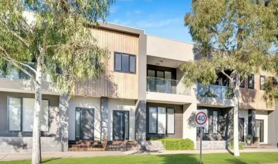 74A Heather Grove, Clyde North, Vic 3978