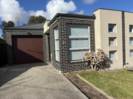 79 Redditch Crescent, Deer Park, Vic 3023