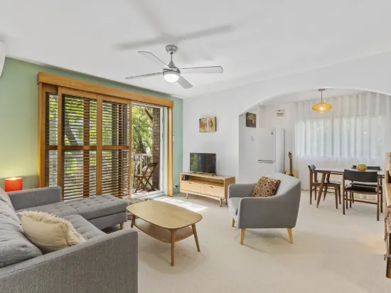 8/10 Stirrat Street, Coorparoo, Qld 4151