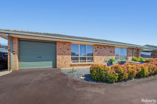 8/100a Nicholls Street, Devonport, Tas 7310