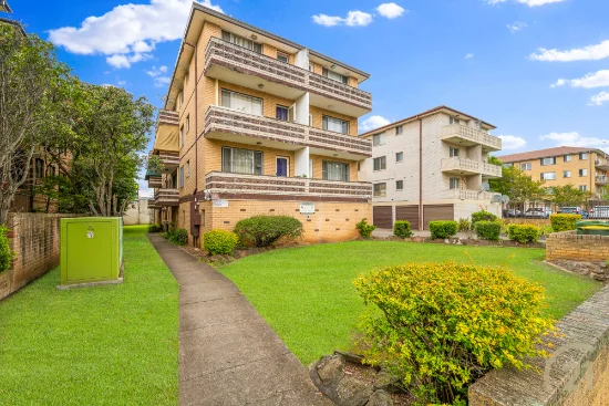 8/11 York Street, Fairfield, NSW 2165 - For Sale