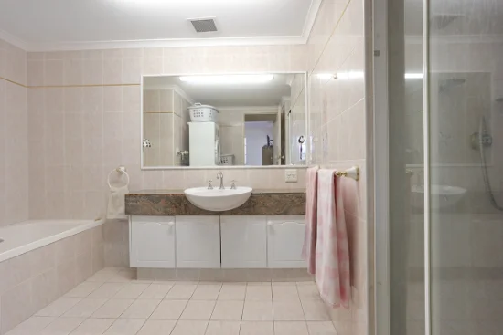 8/12 Canal Avenue, Runaway Bay, Qld 4216-Image