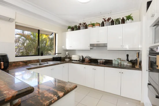 8/12 Canal Avenue, Runaway Bay, Qld 4216-Image