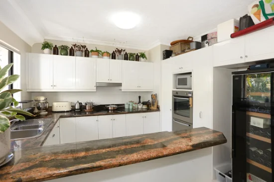 8/12 Canal Avenue, Runaway Bay, Qld 4216-Image