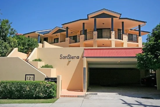 8/121 Sir Fred Schonell Drive, St Lucia, Qld 4067