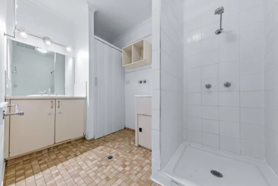 8/14 Island Drive, Cannonvale QLD 4802-Image
