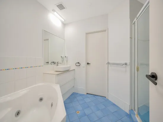 8/17-19 Brisbane Road, Mooloolaba, Qld 4557-Image