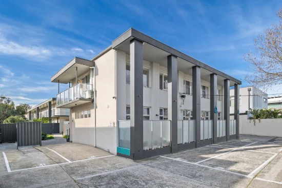 8/18 Cochrane St, Brighton, Vic 3186