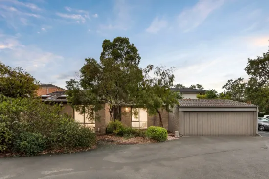 8/18 Peter Street, Doncaster East, Vic 3109