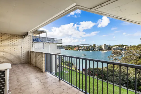8/19 Bortfield Drive, Chiswick, NSW 2046