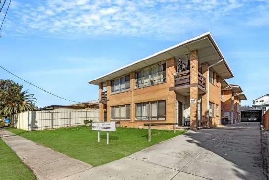 8/21 Military Road, West Beach, SA 5024