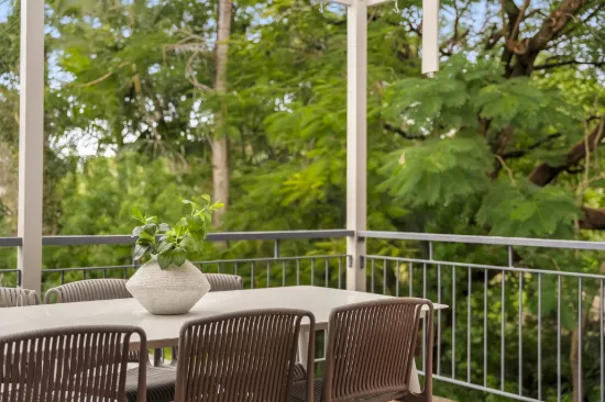 8/24 Miskin Street, Toowong, Qld 4066