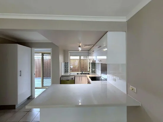 8/27 Baden Powell Street, Maroochydore QLD 4558 - For Rent