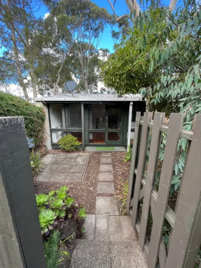 8/27 Montague Street, Highton, Vic 3216