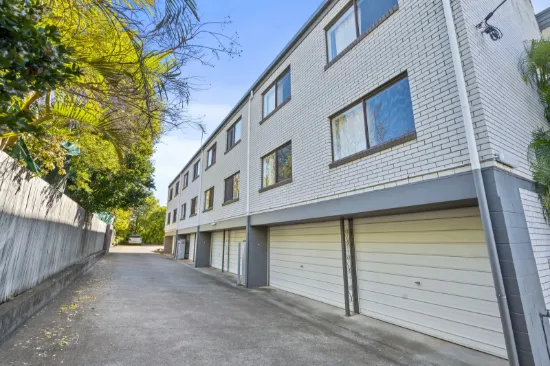 8/37 Park Road, Yeronga, Qld 4104