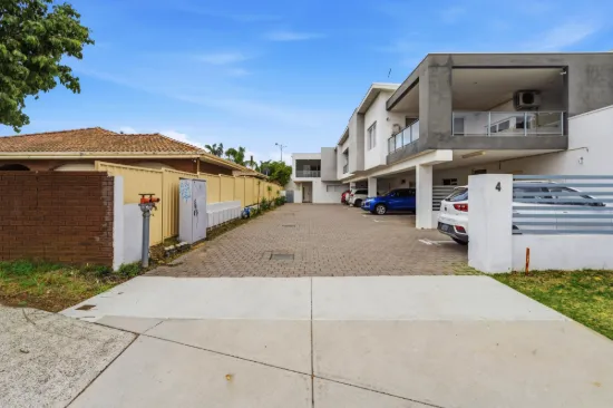 8/4 Mellar Ct, Midland, WA 6056