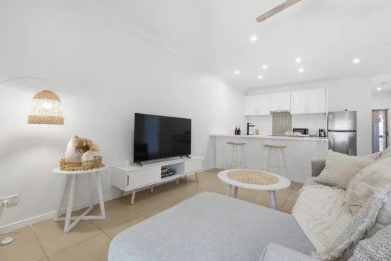 8/5-7 Oyster Court, Trinity Beach, Qld 4879