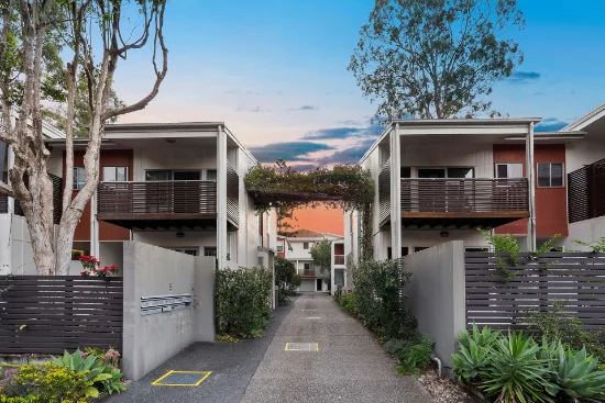 8/5 Sovereign Street, Indooroopilly, Qld 4068