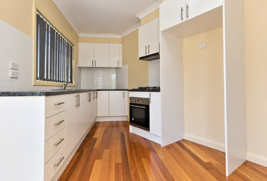 8/61 Regent St, Preston, Vic 3072 - For Rent