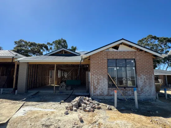 8/66 Thewlis Road, Pakenham, Vic 3810