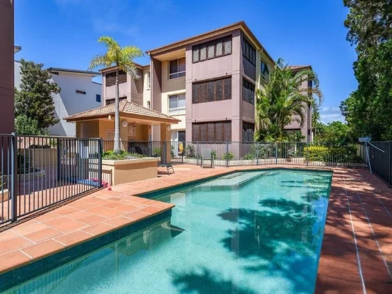 8/89-91 Bayview Street, Runaway Bay QLD 4216 - For Rent