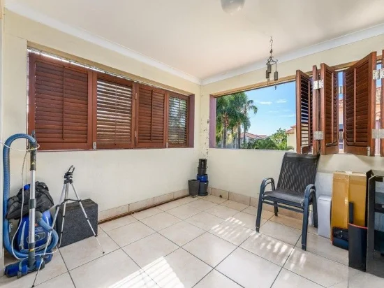 8/89-91 Bayview Street, Runaway Bay QLD 4216-Image