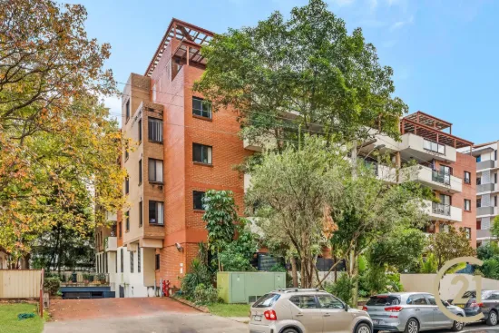 8/9-11 Bathurst Street, Liverpool, NSW 2170