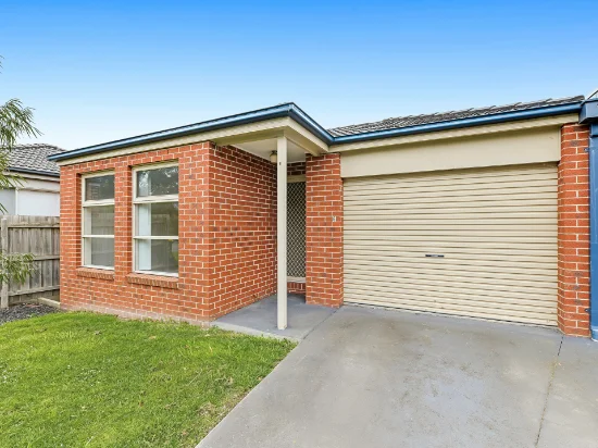 8/9 Shakespeare Court, Drouin, Vic 3818 - For Sale