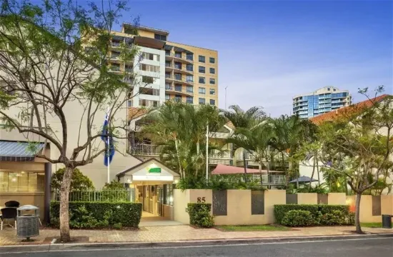 85  Deakin Street, Kangaroo Point, Qld 4169
