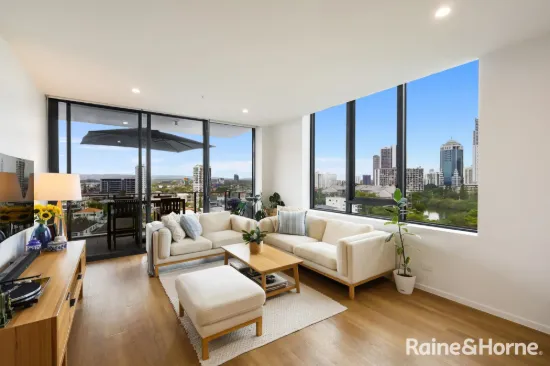87/18 Remembrance Drive, Surfers Paradise, Qld 4217-Image