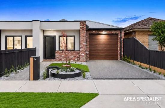8A Protea Crescent, St Albans, Vic 3021