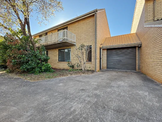 9/12 Moloney St, North Toowoomba, Qld 4350