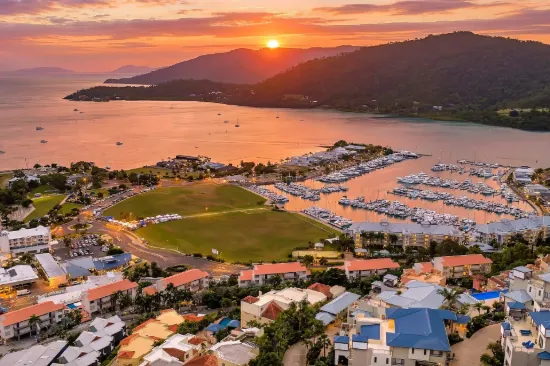9/14 Golden Orchid Drive, Airlie Beach, Qld 4802