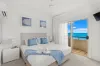 9/14 Golden Orchid Drive, Airlie Beach, Qld 4802-Image