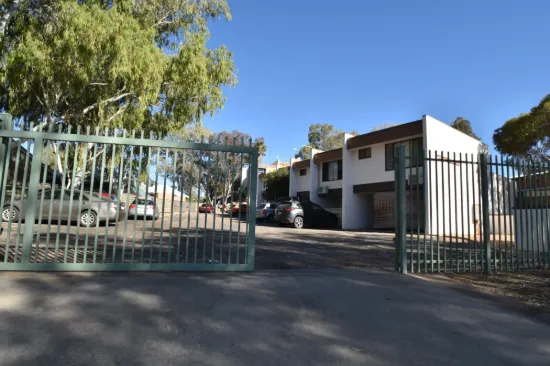 9/4 Aneura Place, Sadadeen, NT 0870