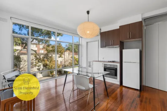 9/4 Witchwood Close, South Yarra VIC 3141-Image