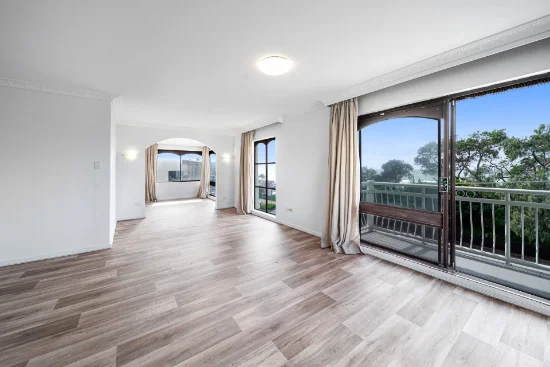 9/44 Alexandra Parade, Maroochydore QLD 4558-Image