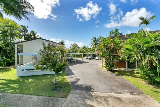 9/6 Hector Cl, Westcourt, Qld 4870