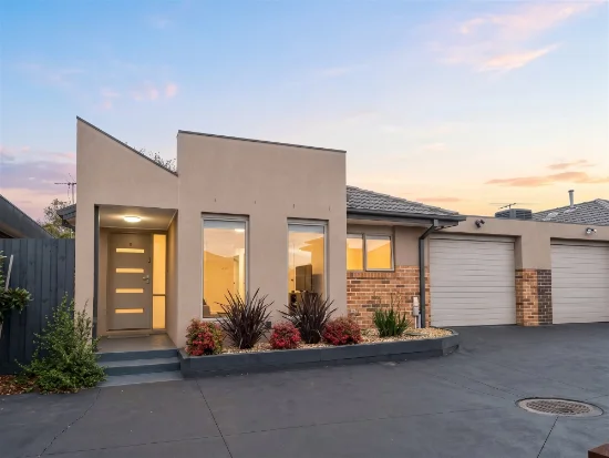 9/65-67 Tootal Road, Dingley Village, Vic 3172