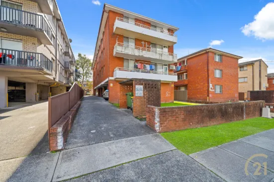 9/82 Harris Street, Fairfield, NSW 2165
