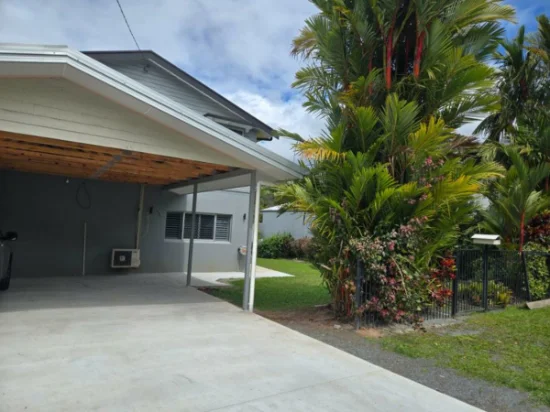 9 Hall Street, Edge Hill, Qld 4870
